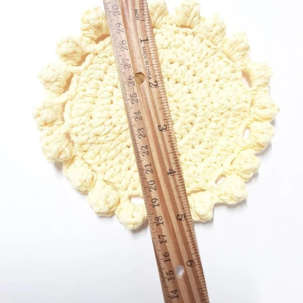 Handmade Crochet Popcorn Coaster Set with Red & White Striped Basket New - Picture 7 of 8